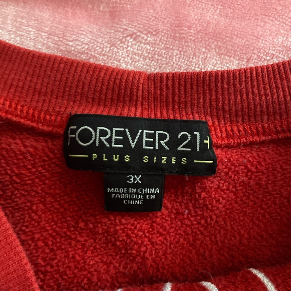 red ‘lover’ cropped sweatshirt